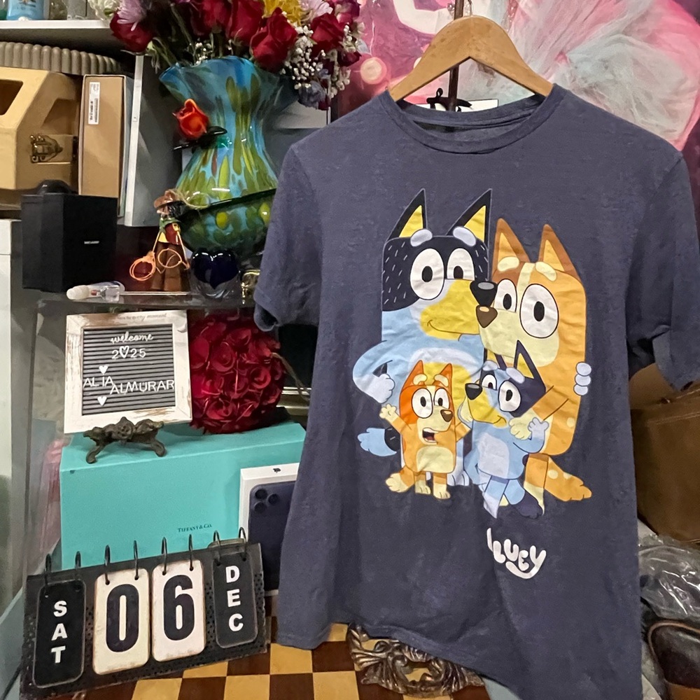 Vtg Blue Bluey Family Graphic Print Cotton T